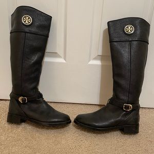 Tory Burch boot